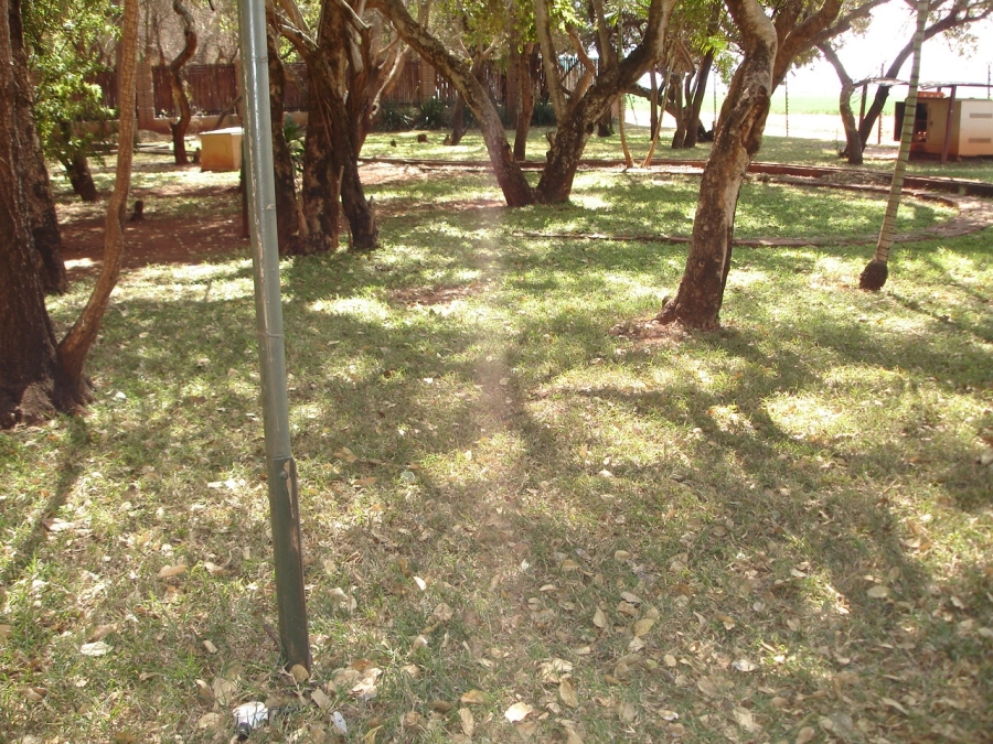 Commercial Property for Sale in Kroondal North West